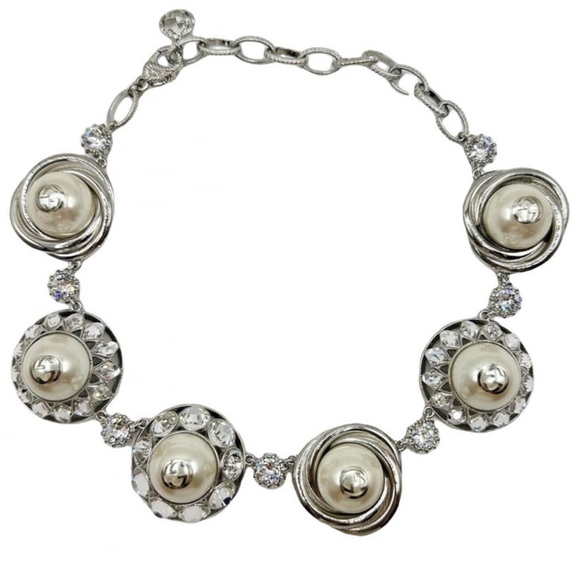 Gucci | Jewelry | Gucci Authentic Large Perls Crystals Silver Necklace ...